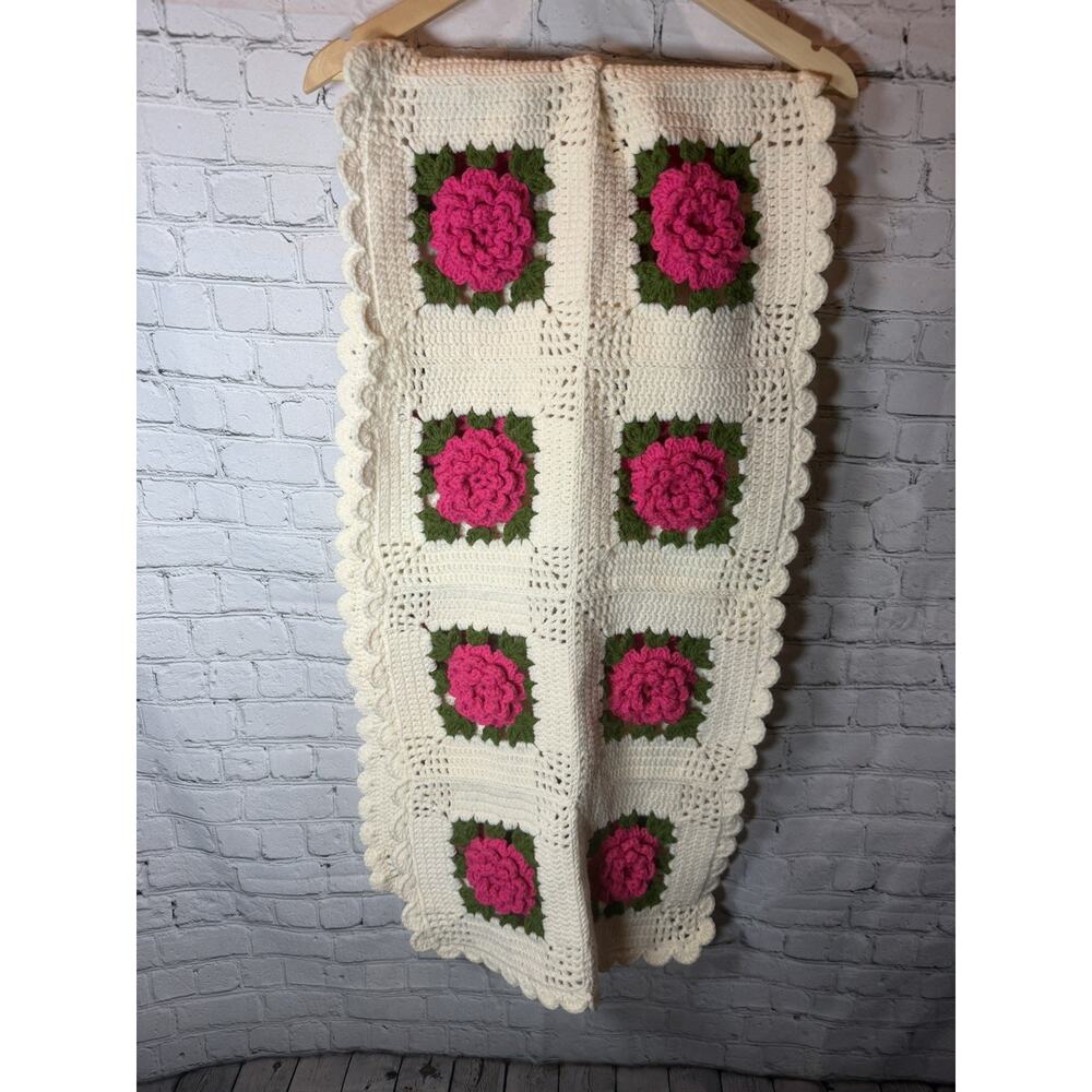 Vintage Handmade Crocheted Rose Sofa Runner Afghan Cream King Bed Boho‎ Decor 3D